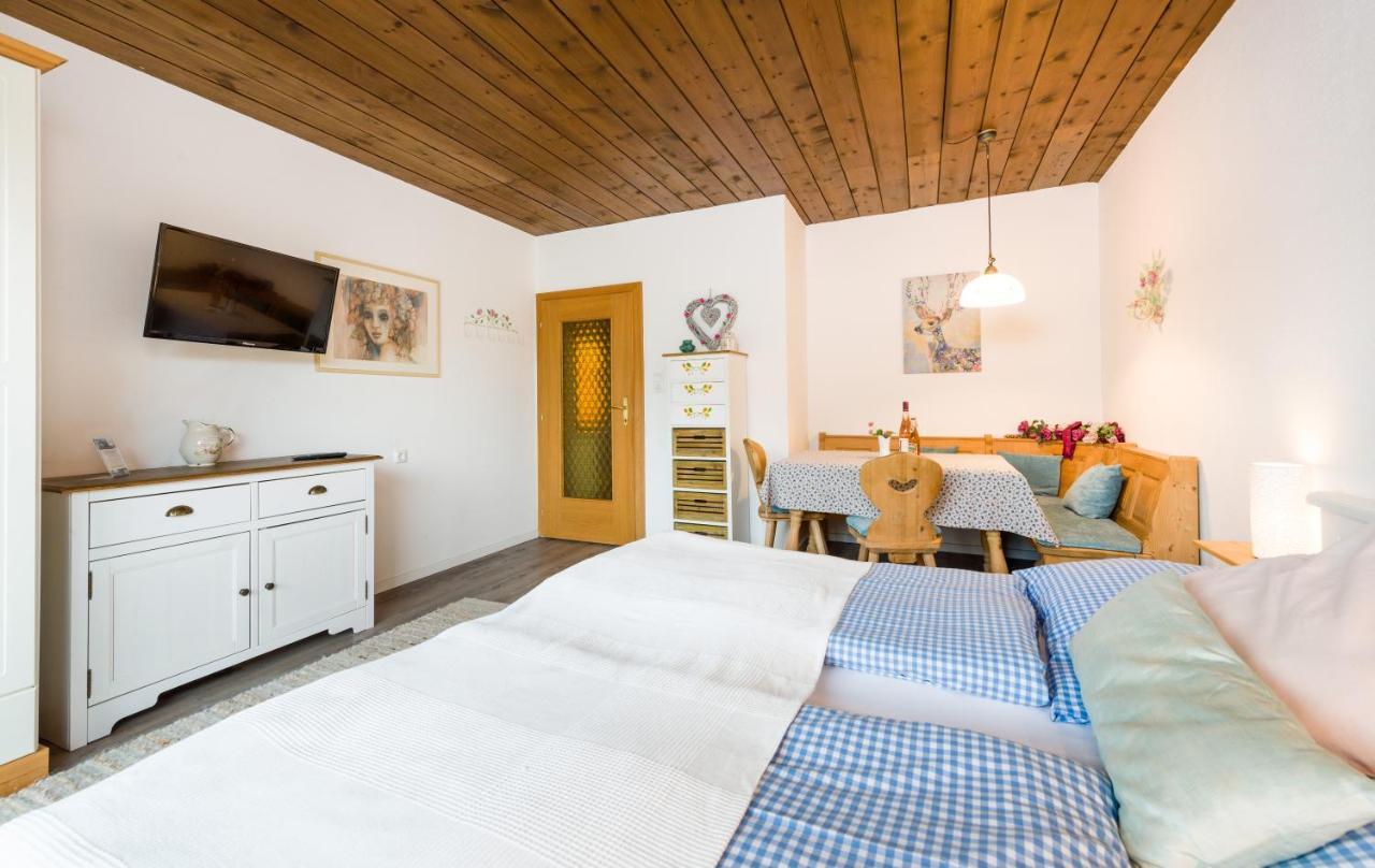 Tyrol Appartements Ehrwald Esterno foto