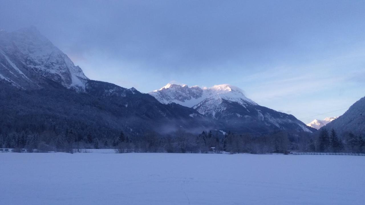 Tyrol Appartements Ehrwald Esterno foto