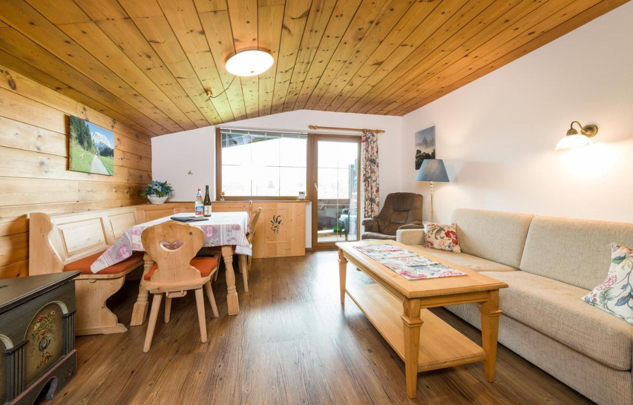 Tyrol Appartements Ehrwald Esterno foto